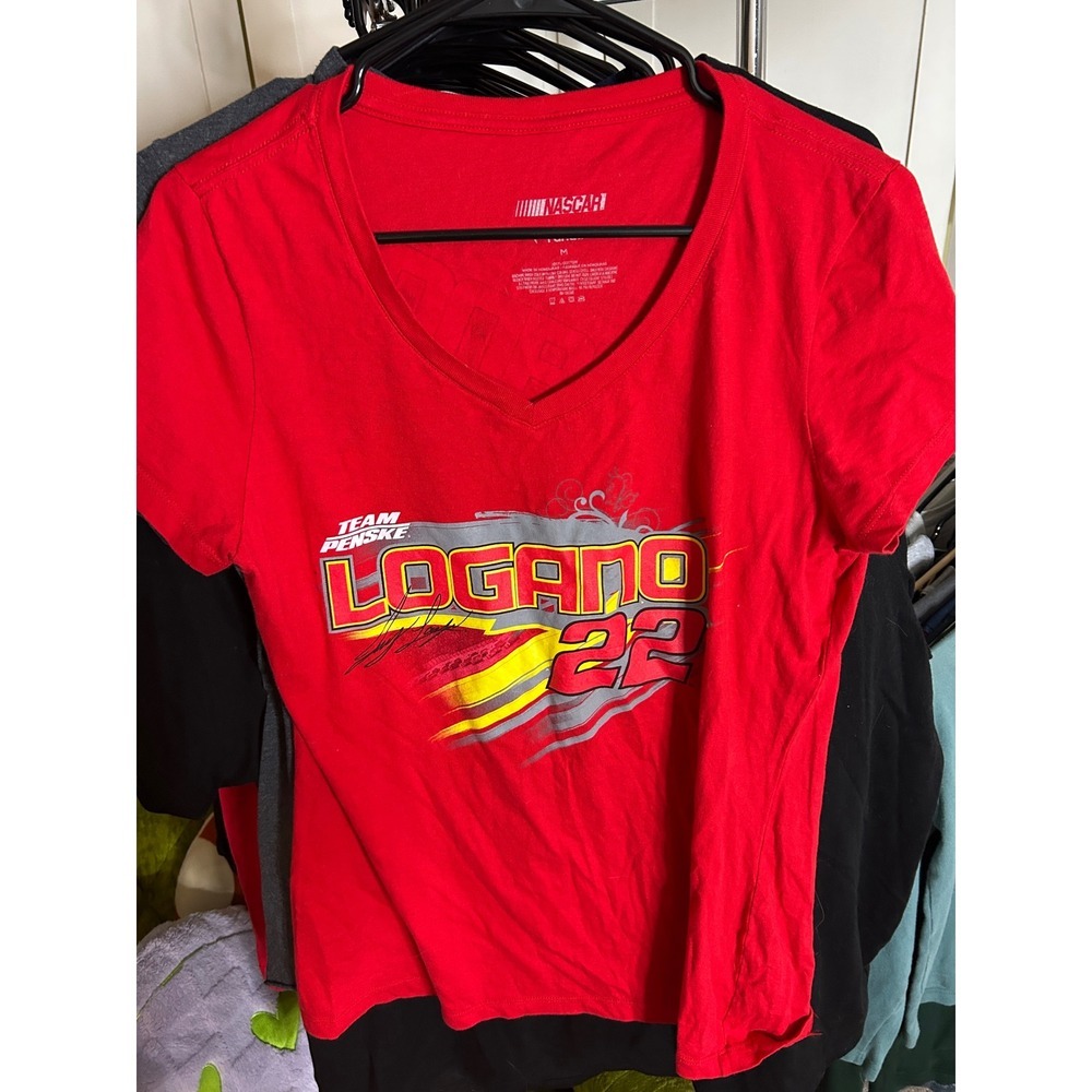Team Penske Joey Logano 22 Nascar Racing V Neck T Shirt Womens Medium Red